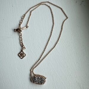 Kendra Scott necklace